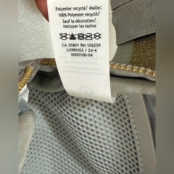 NWOT Lululemon Everywhere Belt Bag Wordmark Vapor/Gold/White - Picture 13 of 14